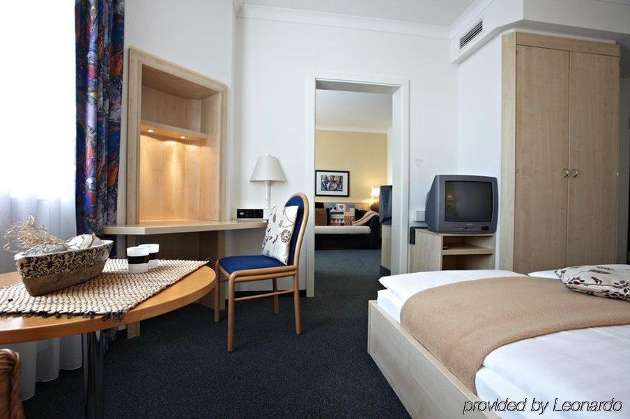 Intercityhotel Rostock Szoba fotó