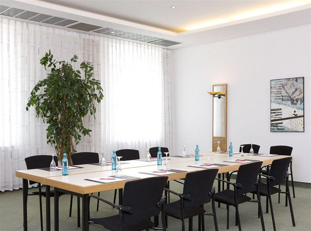 Intercityhotel Rostock Kültér fotó
