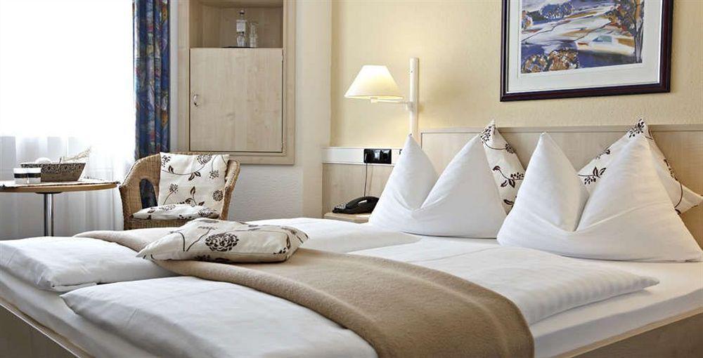 Intercityhotel Rostock Szoba fotó